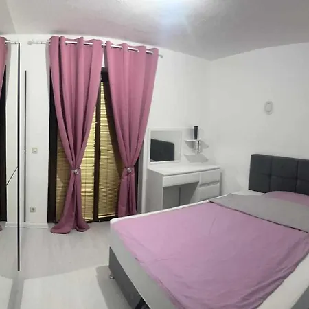 Alisha Apartament *